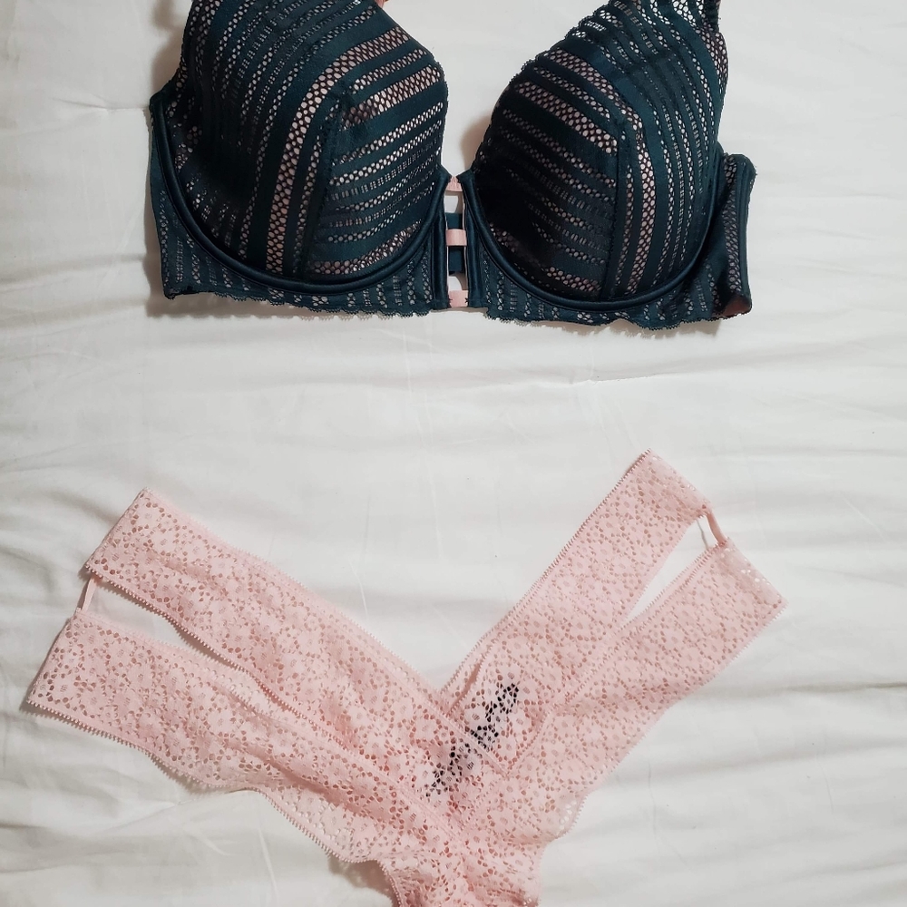 Victoria's Secret 38DD Bra & XL Cheeky thong